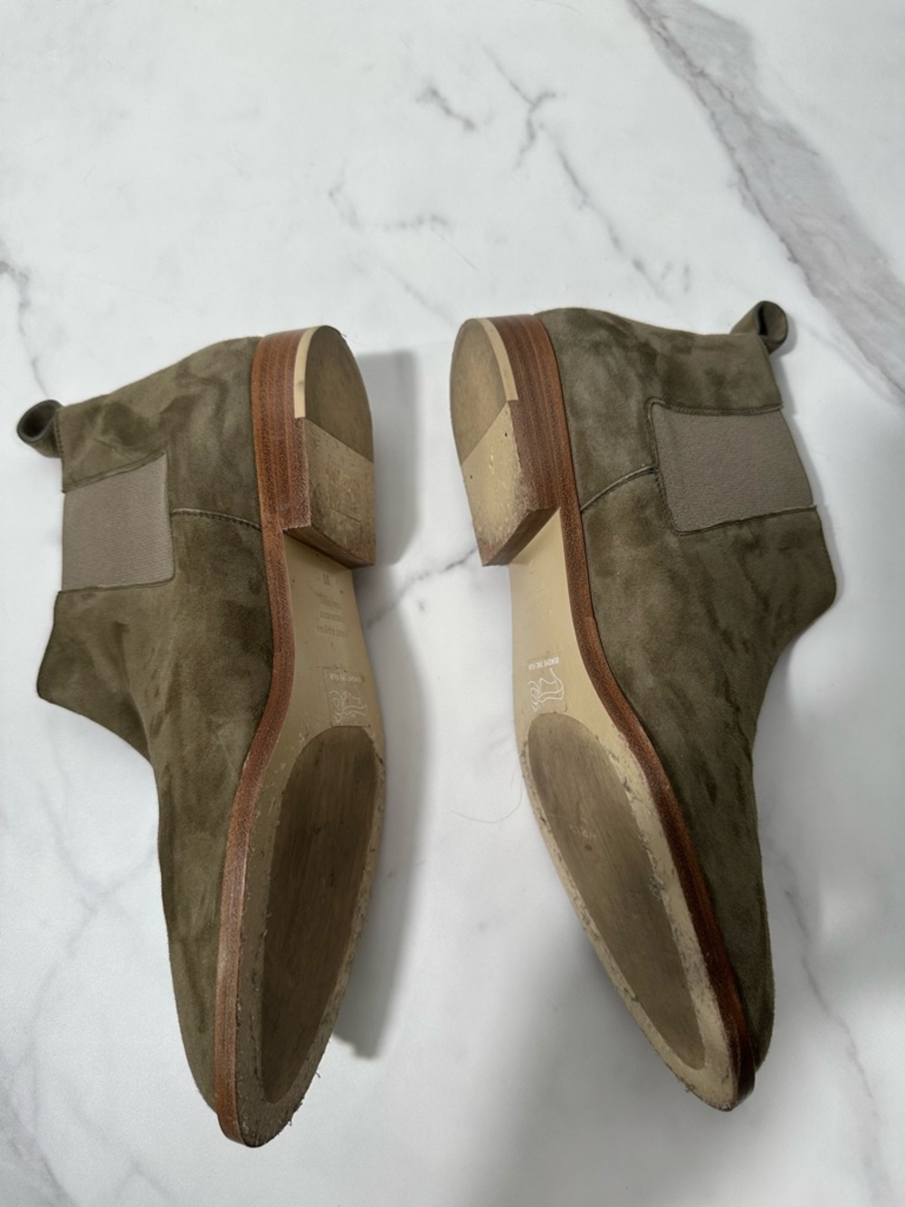Jenni Kayne Suede Chelsea Ankle Boot in Laurel Size 9 Quiet Luxury Minimalist - Picture 3 of 16